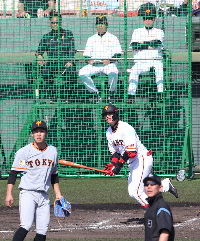 【画像・写真】巨人・陽岱鋼　バックスクリーンにチーム1号！　33歳復活のノロシに原監督「必死に取り組んでいる」