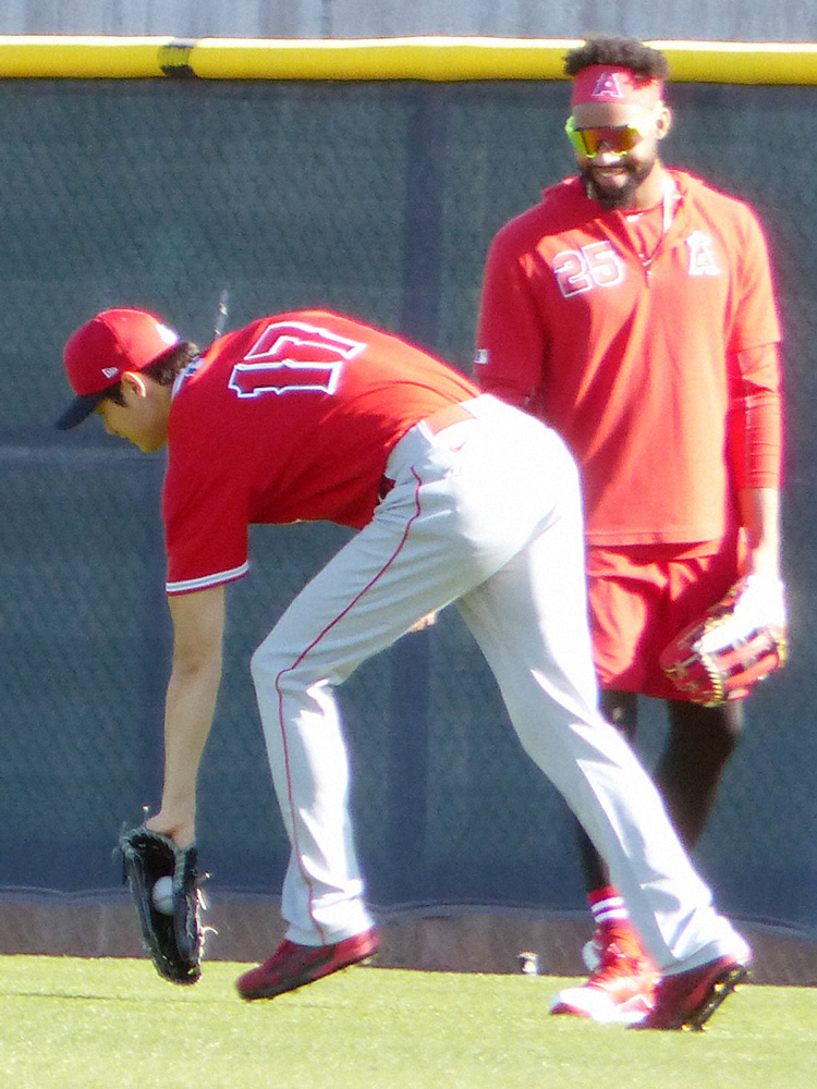 【画像・写真】エンゼルス・大谷　術後初の屋外フリー打撃！新フォームで135メートル弾「初めてにしては良かったかな」