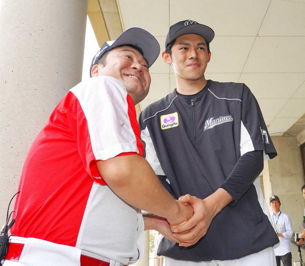 【画像・写真】中日投手陣　ロッテ・朗希にくぎ付け！ブルペン投球に10人以上が「見学会」