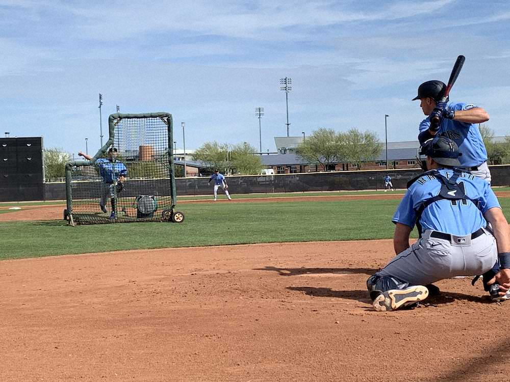 【画像・写真】マリナーズ・イチロー氏　紅白戦に登板し4奪三振　チームメートは「厄介な球」