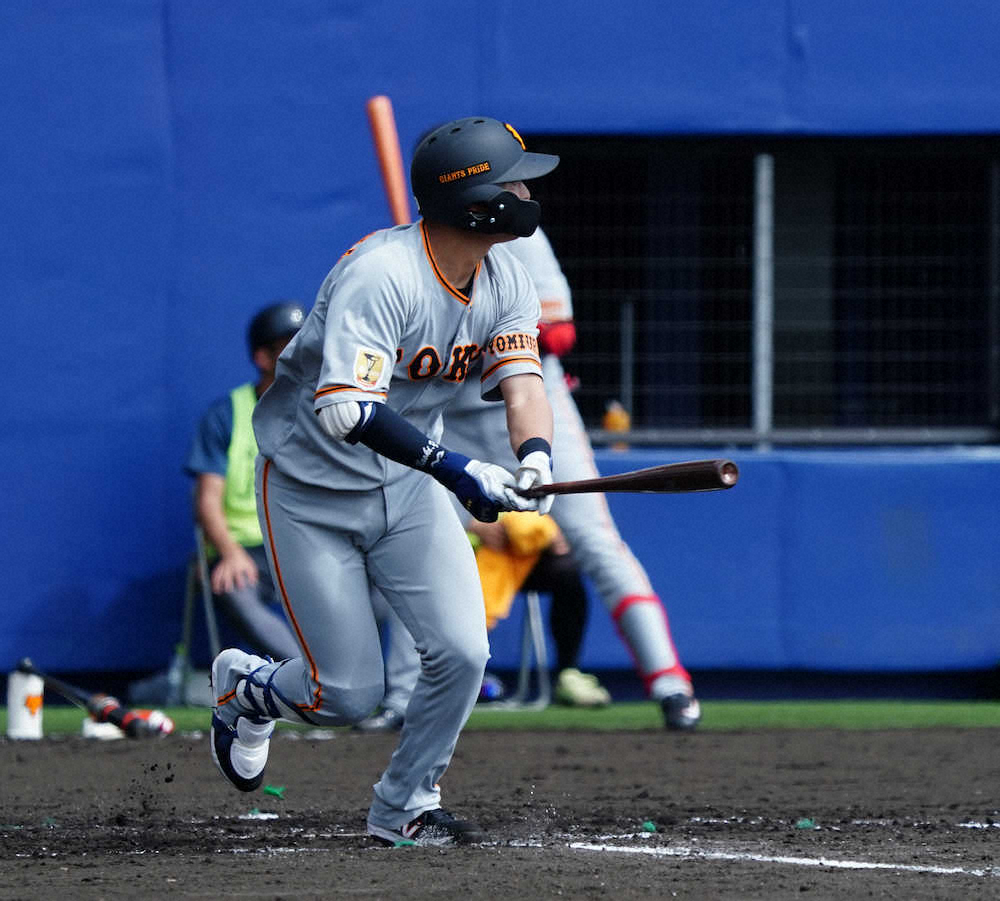 【画像・写真】巨人・吉川尚、先制適時二塁打「食らいついた」