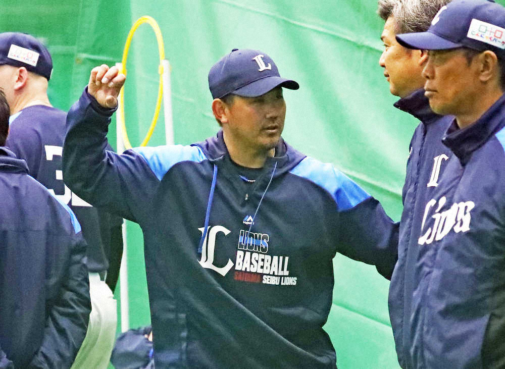 【画像・写真】“令和の怪物”朗希と“平成の怪物”松坂がニアミス！　7～8メートルまで接近