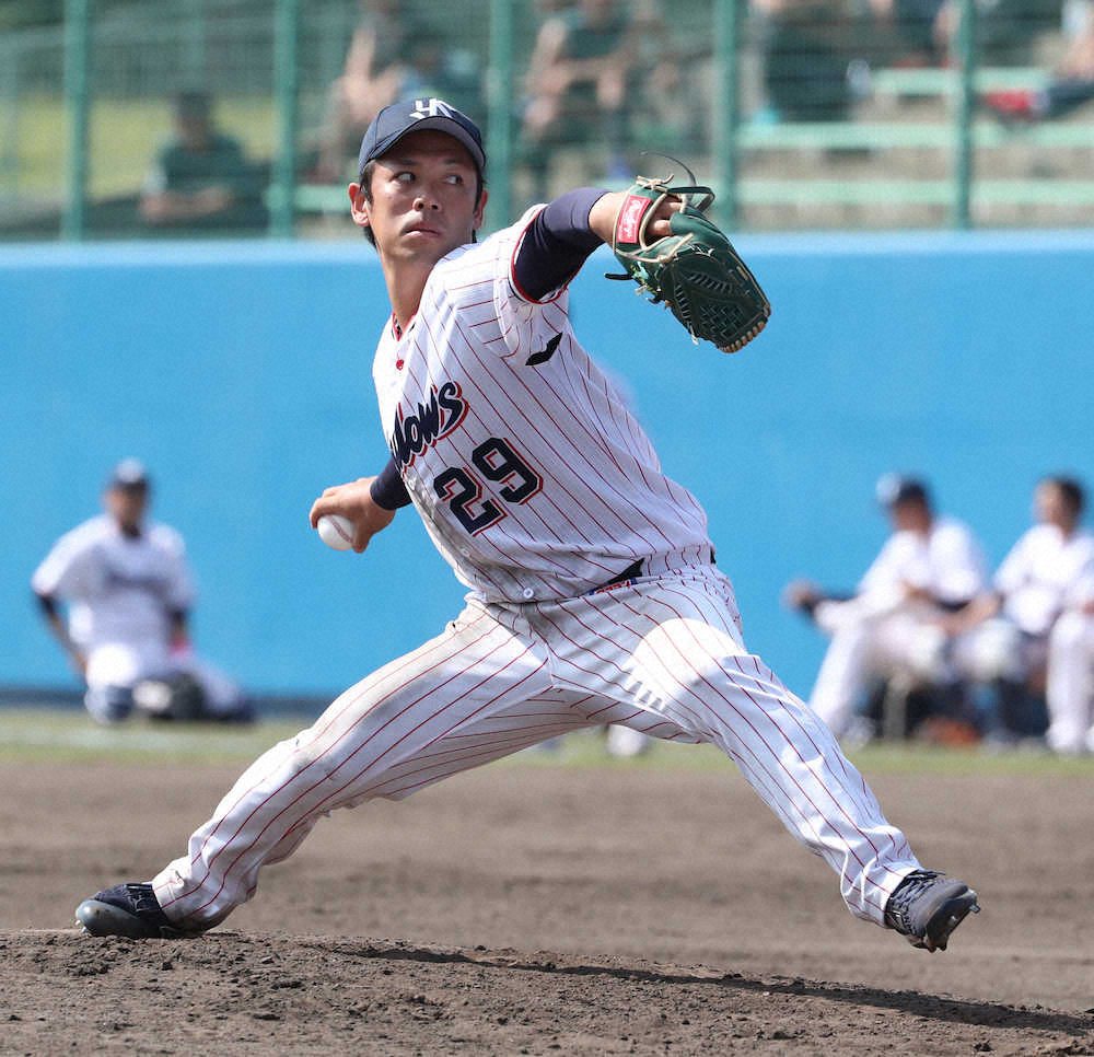 【画像・写真】＜ヤ・神＞2番手で登板の小川は3回を無失点に抑える（撮影・奥　調）