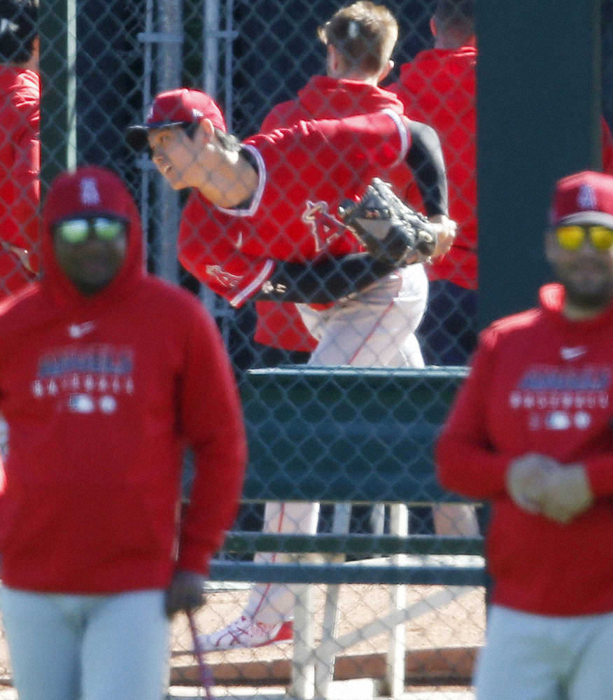 【画像・写真】大谷　2度目ブルペンで変化球解禁41球「まずまず良かった」