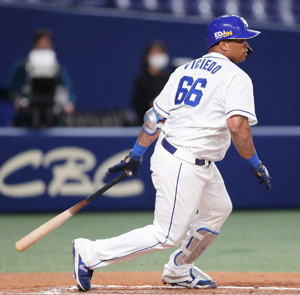 【画像・写真】中日　開幕前哨戦に競り勝ち2連勝　ビシエドお目覚め、同点弾＆決勝タイムリー　広島はOP戦初黒星