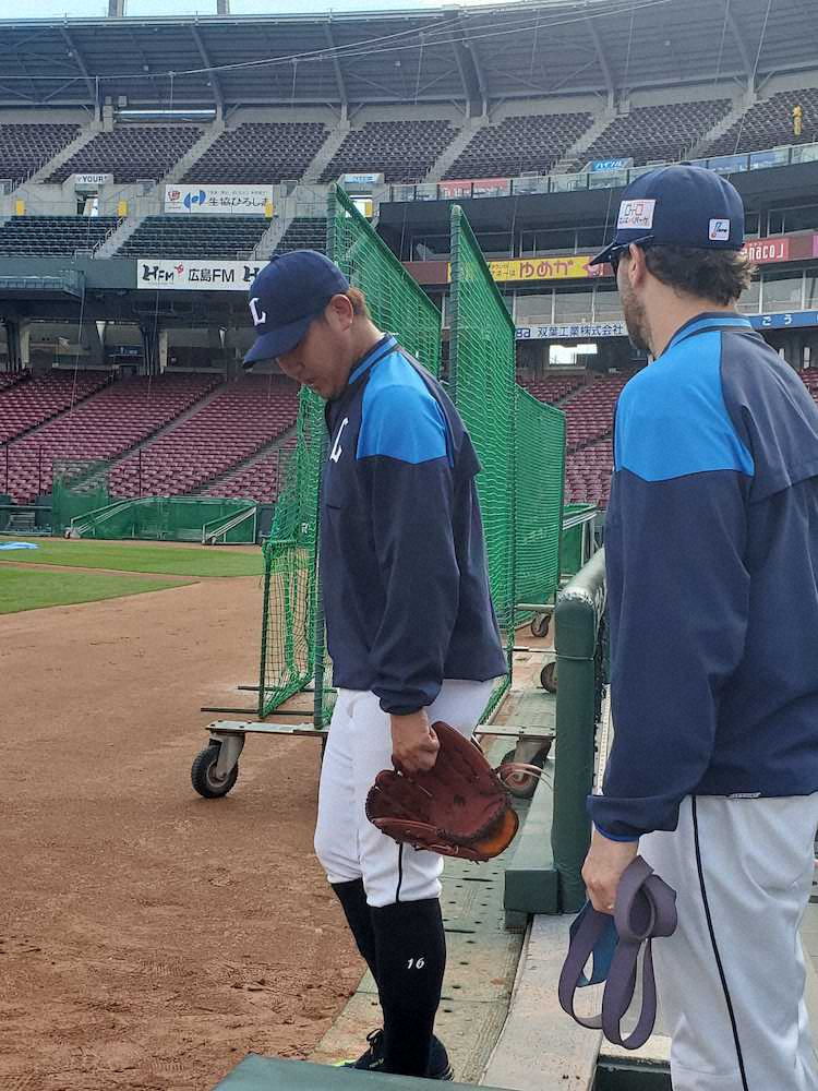 【画像・写真】マツダスタジアムで練習に汗を流した西武・松坂