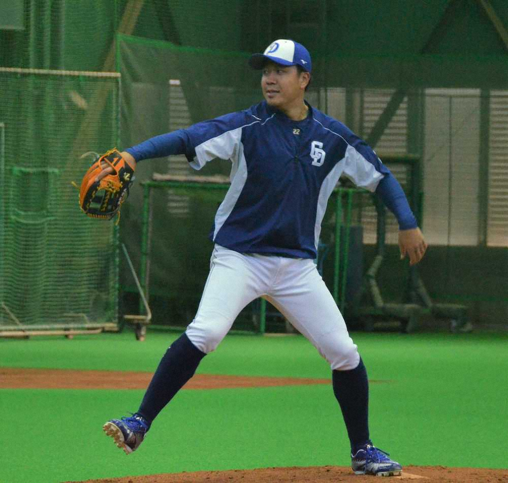【画像・写真】中日・大野雄　リフレッシュ　開幕延期で阿波野コーチ「より良い状態にするために」