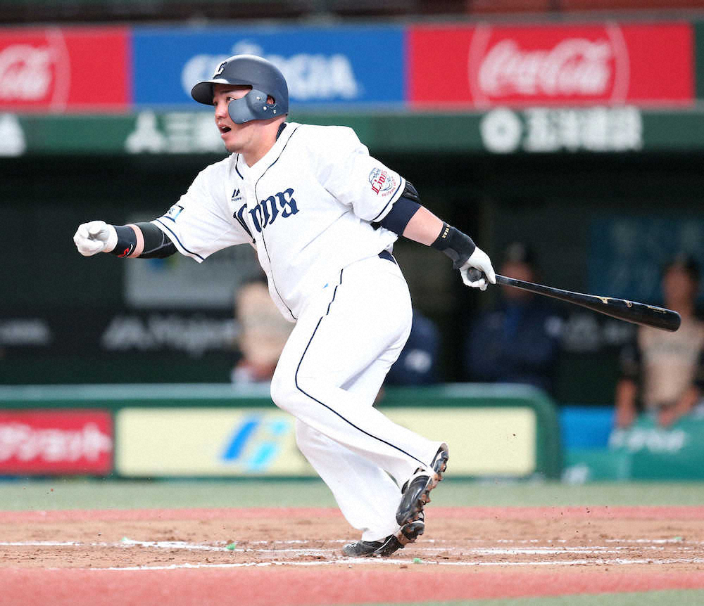 【画像・写真】西武“当初の開幕日”に接戦制す　山川が3安打3打点　日本ハムは有原が4回10安打3失点で粘れず