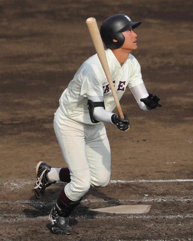 【画像・写真】早大・滝沢　巨人投手陣から2発4ラン！早川の黒星帳消し「いい感じで打てた」