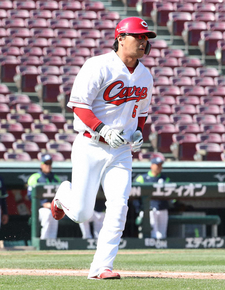 【画像・写真】広島・長野　今春対外試合で初の3安打　佐々岡監督「去年より振れている」