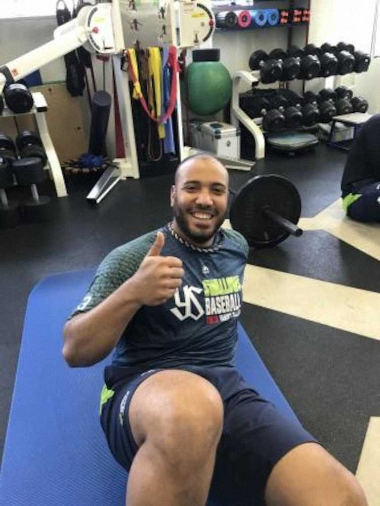 【画像・写真】ヤクルト・スアレス　阪神移籍の弟と投げ合い心待ち「コンディション整えている」