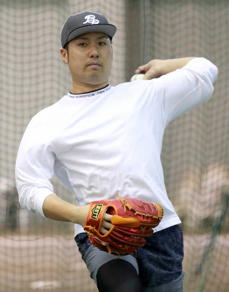 【画像・写真】巨人・今村　ランドセル「一つでも多く」寄贈を　西武・内海から継承、昨季は登板数“17”個