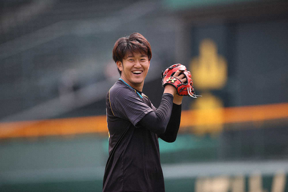 【画像・写真】阪神・岩貞　充実の30球　自主練習再開後初ブルペンで「気持ち良く投げることができました」