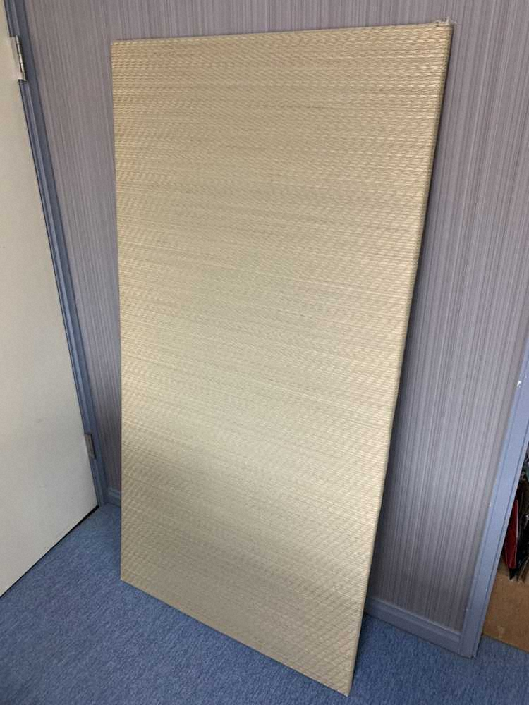 【画像・写真】DeNA・乙坂　王氏、松井氏の“伝統”継ぐ！自宅リビングに畳敷いてはだし素振り