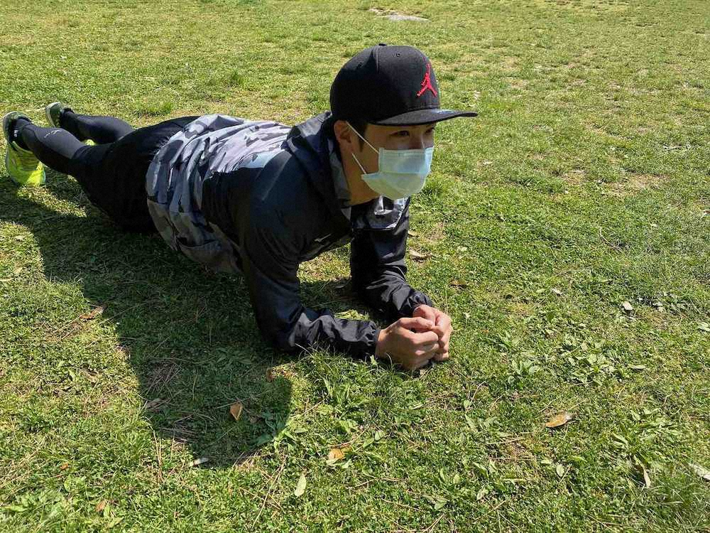 【画像・写真】楽天・辛島　12年目シーズンへ「最大限のことを続けたい」