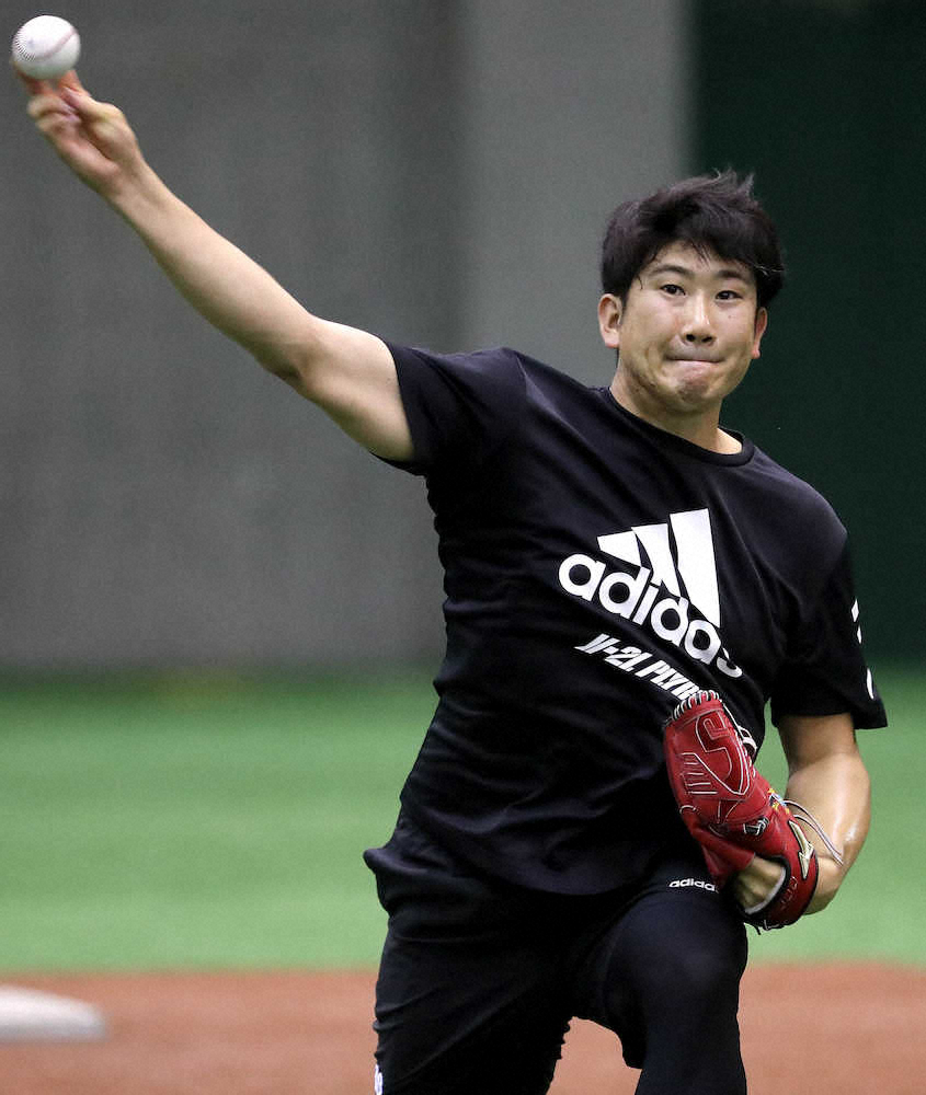 【画像・写真】巨人・菅野　おすすめおうちトレは「天井スロー」制球力アップに効果的