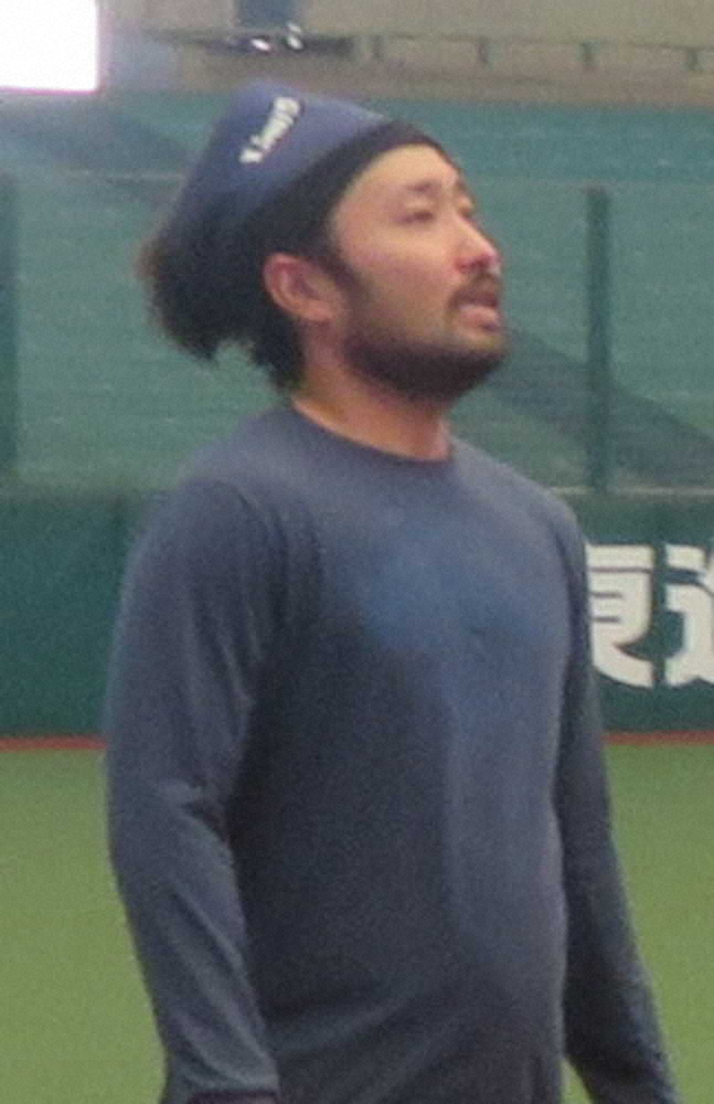 【画像・写真】西武・本田　増田＆武隈との“ひげバトル”に無念の敗戦も…開幕へ「シーズン仕様でいい」