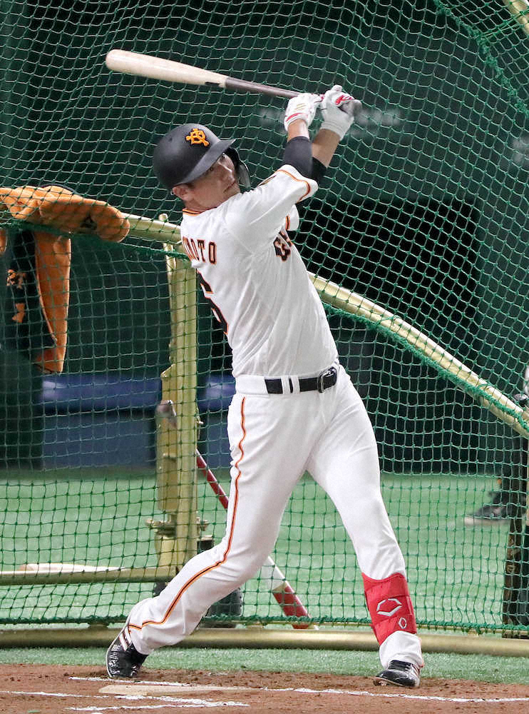 【画像・写真】巨人・坂本「自然と『前に』という気持ちが出る」　東京ドームでハツラツ練習