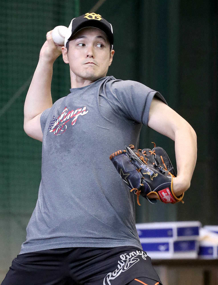 【画像・写真】巨人・中川「強度がかなり上がってる」、鍵谷「いい感じ」　中継ぎ陣がブルペン入り