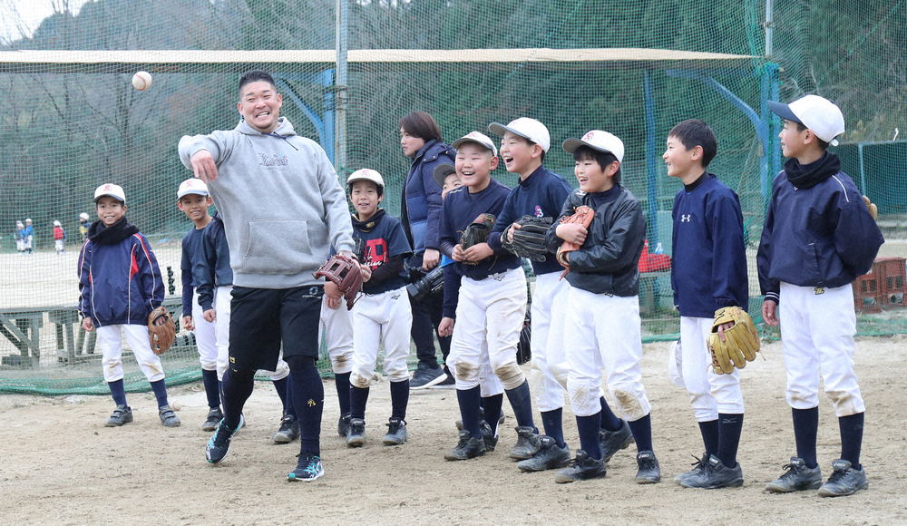 レイズ 筒香 出身地橋本市と第2の故郷横浜市へ寄付 高校3年生を少しでも勇気づけられるように スポニチ Sponichi Annex 野球