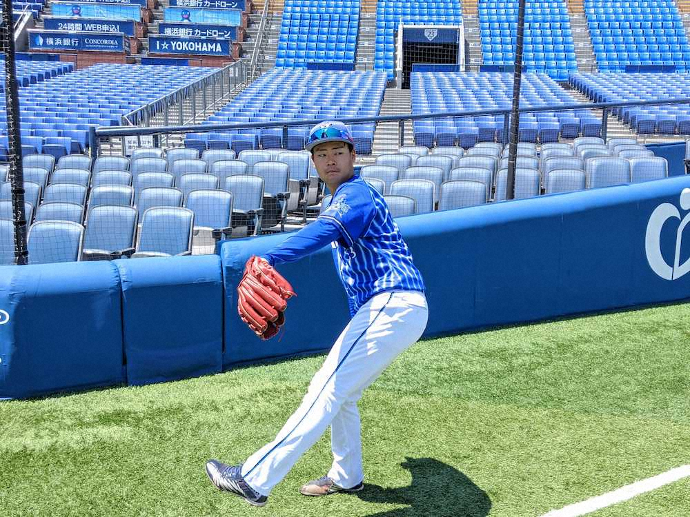 【画像・写真】DeNA・ドラ3伊勢、チーム練習合流　救援での開幕1軍入りへ「ポジション争う気持ちを強く持って」