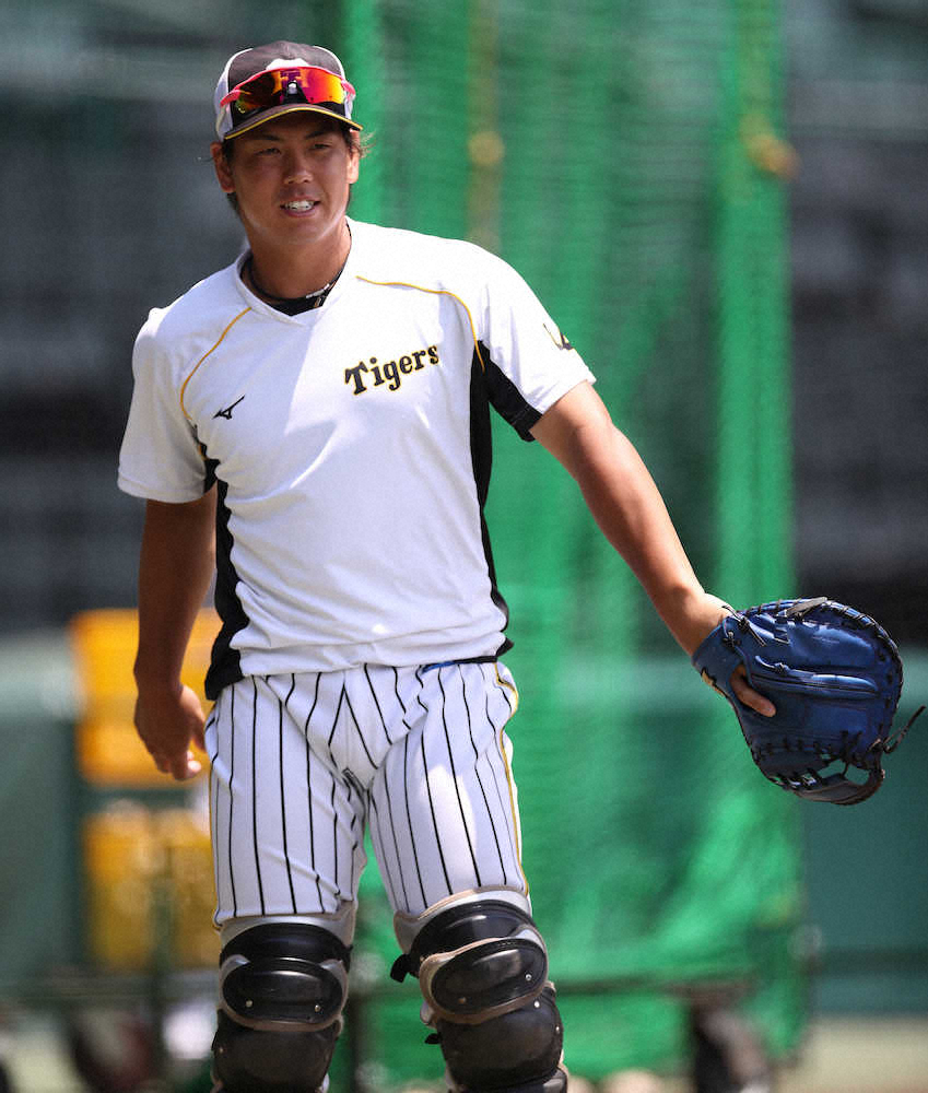 【画像・写真】阪神・梅野　正妻の覚悟！藤浪離脱も動じず「不安というものは感じていない」