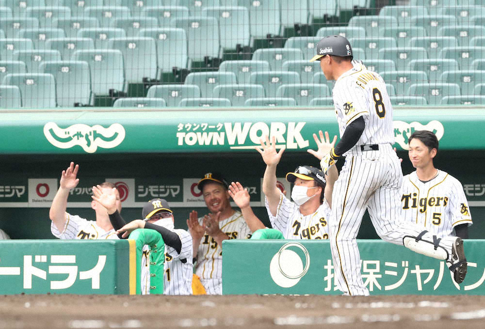 【画像・写真】阪神・福留にも一発！特大今季1号で存在感アピール