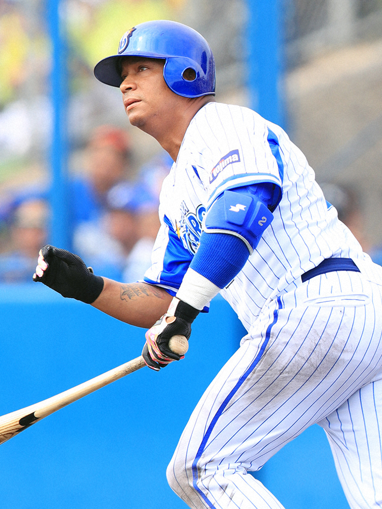 【画像・写真】DeNAロペス　快打連発、同点ソロ＆勝ち越し打　開幕見据え「チーム全体の状態を100％に」