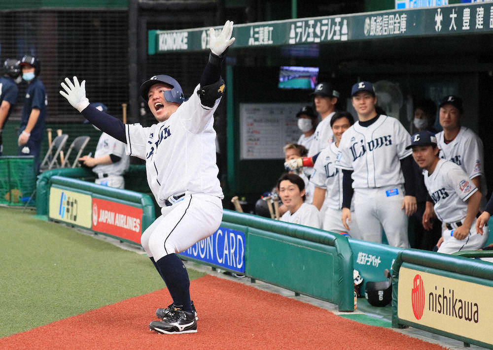 【画像・写真】西武・山川“軽々”どすこい弾！体重5キロ絞ってフォーム改良、手応え十分