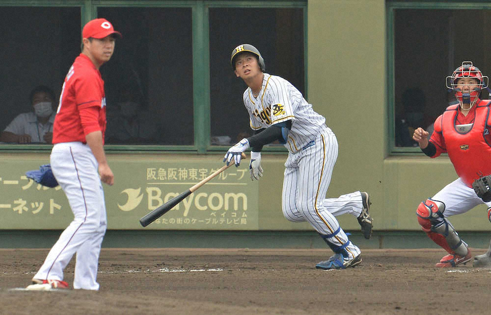 【画像・写真】阪神ドラ2・井上　通算71勝の野村からフェンス直撃の適時二塁打「1軍投手と当たったときに対応したい」