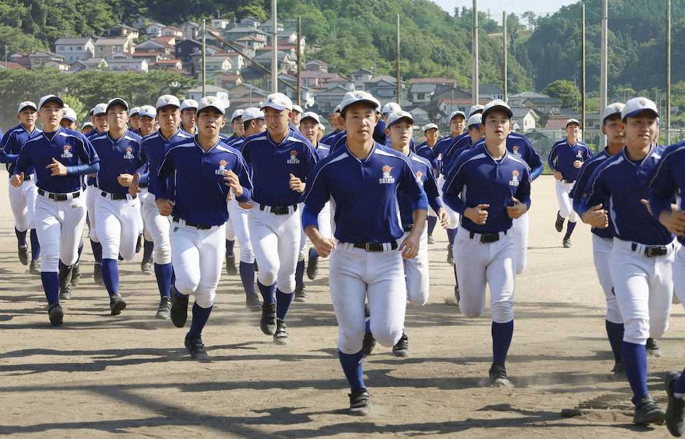 【画像・写真】星稜　練習を再開　林監督「松井秀喜さん」の話で3年生にエール