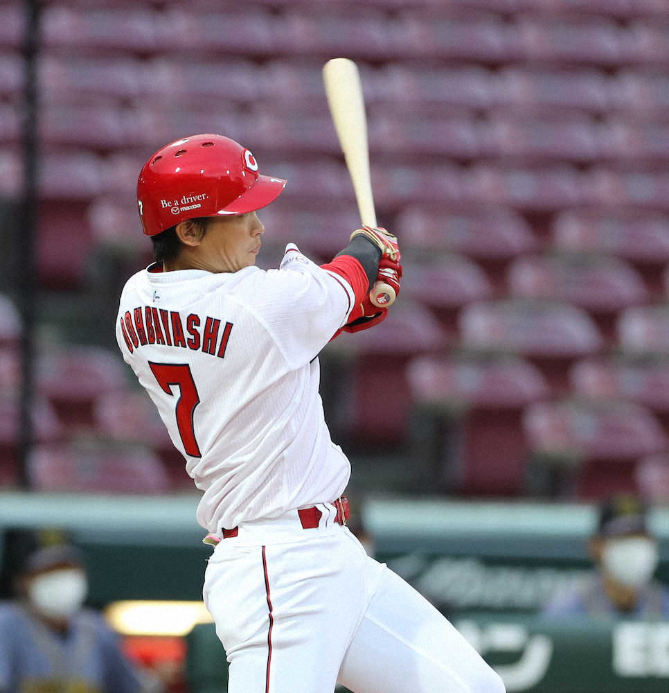 【画像・写真】広島・堂林　チーム2発目満弾！開幕スタメンへ猛アピール「ひと振りで仕留めることができた」