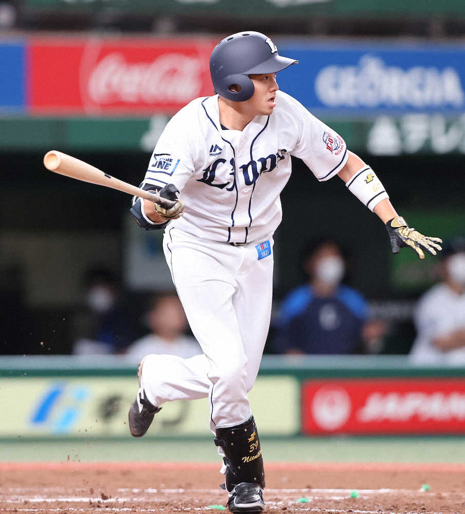 【画像・写真】西武・呉念庭、中越え2ランに「打った瞬間の手応えはよかった」