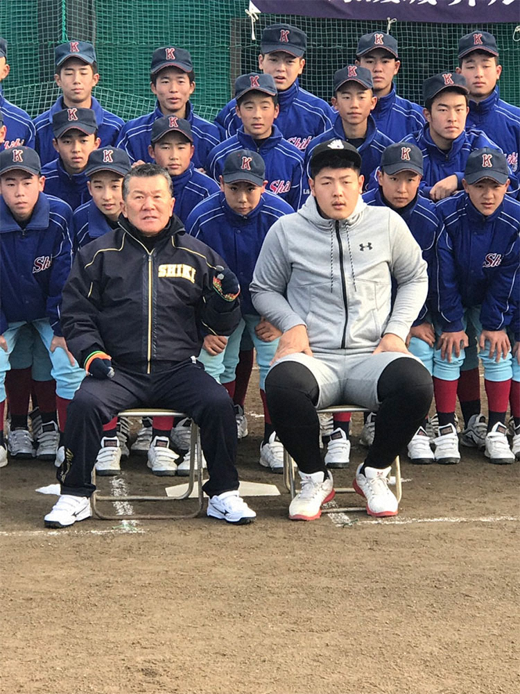 【画像・写真】巨人・岡本　恩師に届け！決勝二塁打＆ダメ押し打＆激走生還「皆さんを元気にできるプレーを」