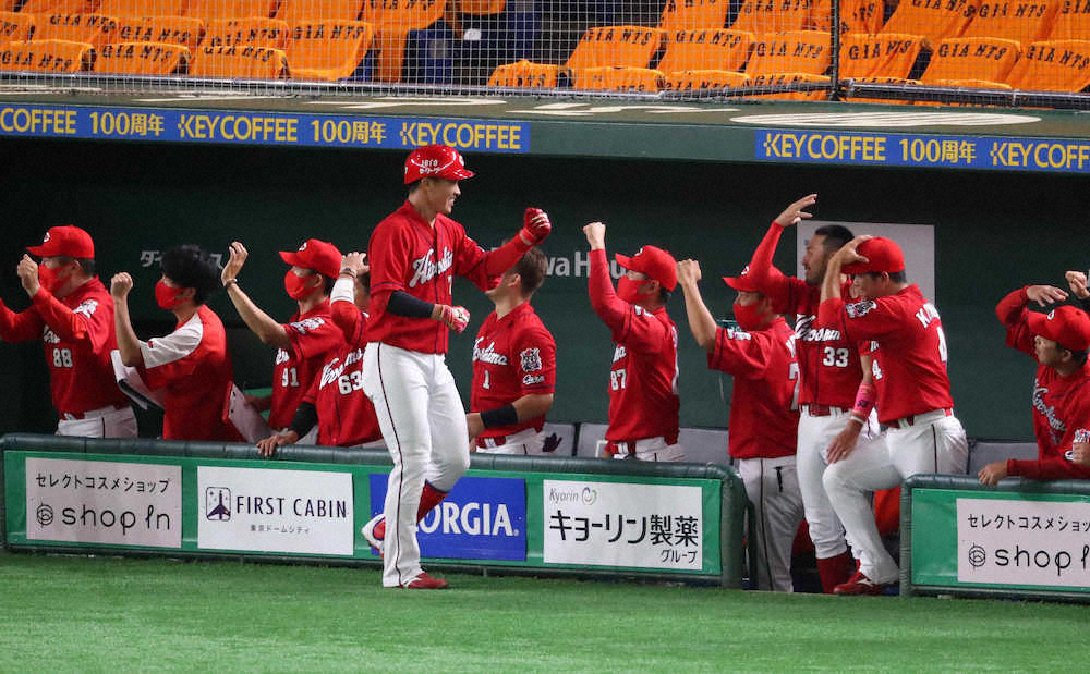 【画像・写真】広島　堂林の2ランで先制　1121日ぶり本塁打は特大弾「粘りながら合わせていくことが出来ました」