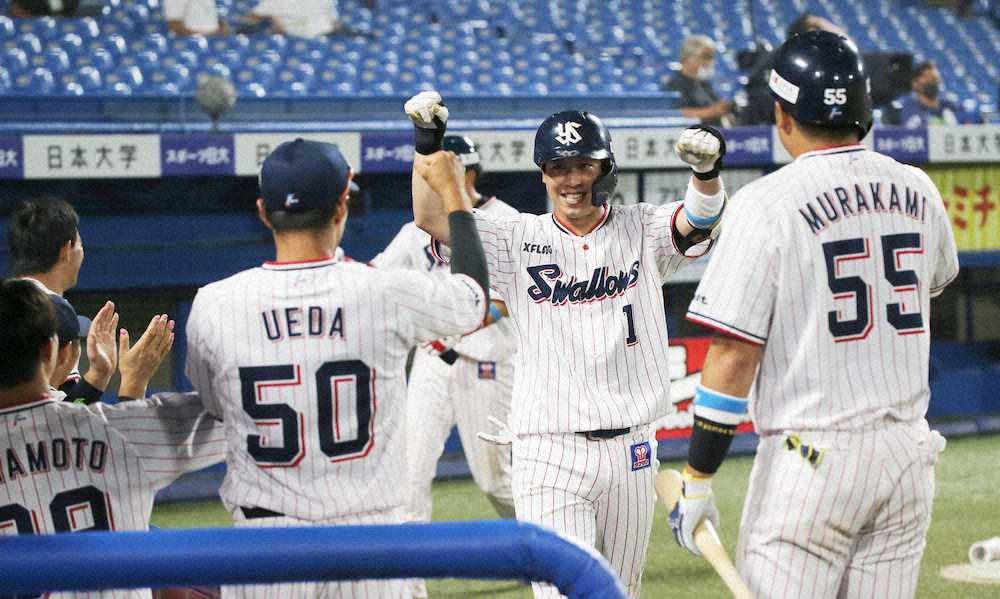 【画像・写真】ヤクルト・山田哲　菅野撃ちの3号2ラン空砲に　石川の球団生え抜き40代初勝利も消滅