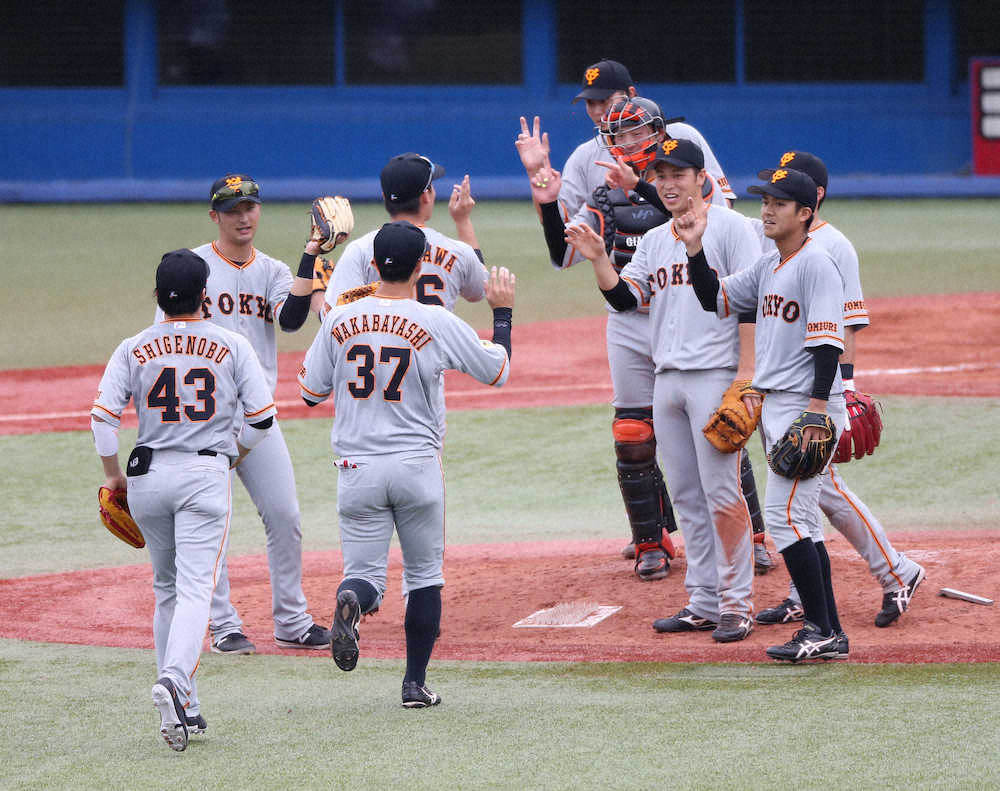 【画像・写真】巨人　13安打12得点＆零封リレーで大勝　岡本2戦連発、サンチェスが6回無失点で2勝目