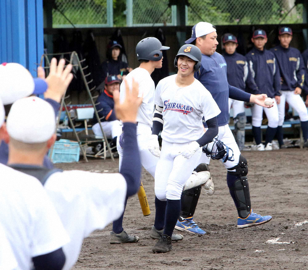 【画像・写真】白樺学園が完勝　片山は投打に大車輪の活躍　3回無失点＆3戦連発
