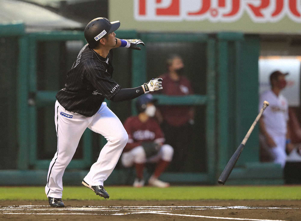【画像・写真】ロッテ・清田が2号先制2ラン「ホームランになってよかった」