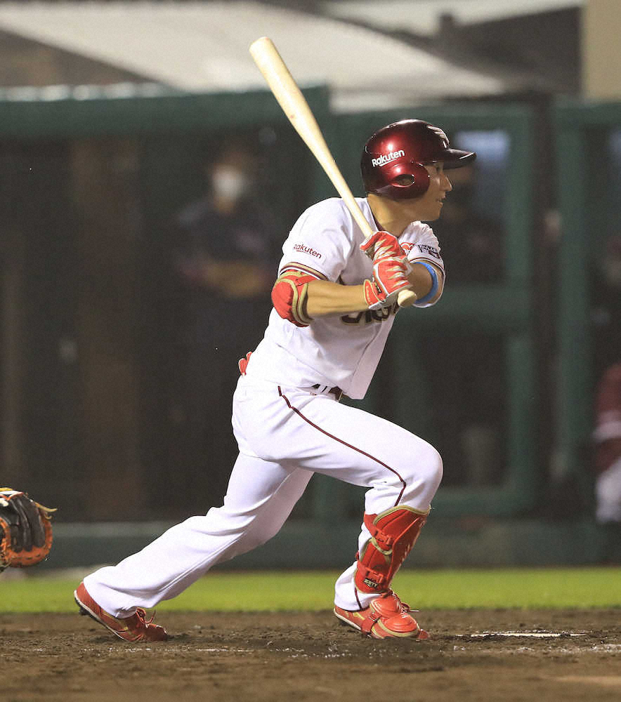 【画像・写真】楽天ドラ1・小深田　8戦目でプロ初安打「やっと一本、出てホッとしている」