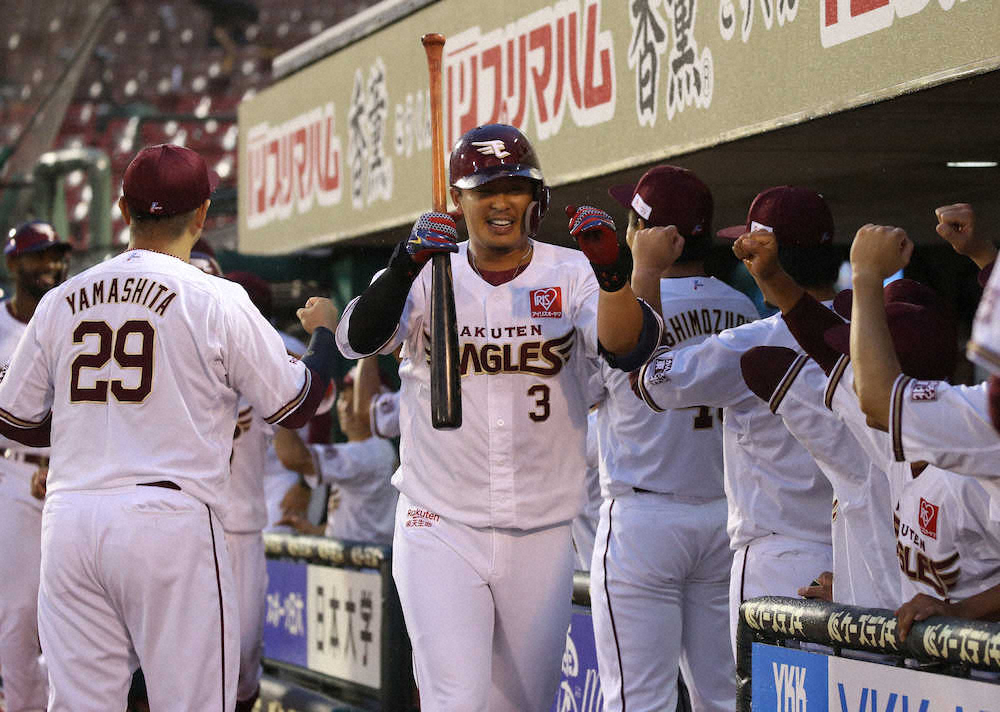 【画像・写真】楽天・浅村、196打点ペース　11試合で18打点!キングタイ5号先制3ランでロッテ討ち「完璧だった」