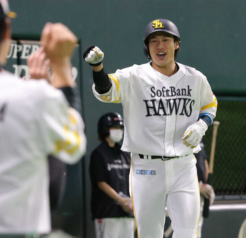 【画像・写真】ソフトバンク　七夕ナイトに今季2度目ヤナクリ砲　首位楽天の連勝止めた