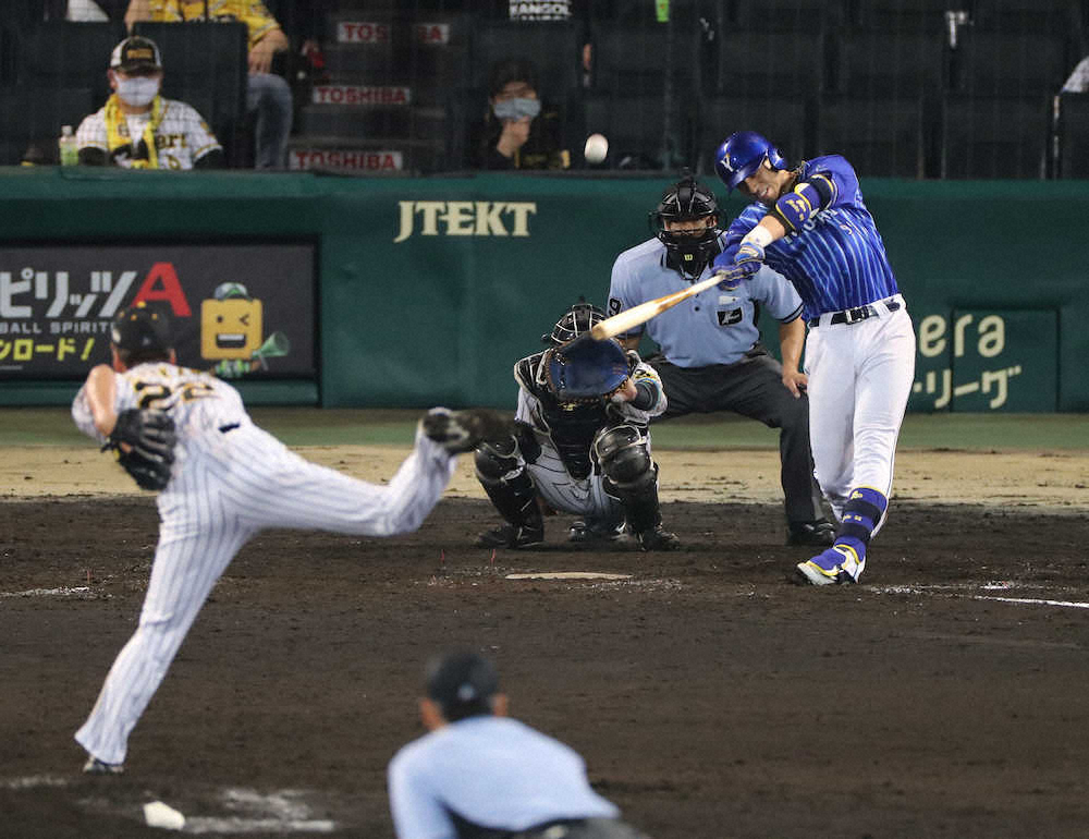 【画像・写真】DeNA・ソト　土壇場勝ち越し2ラン「感触は良かったがギリギリ」