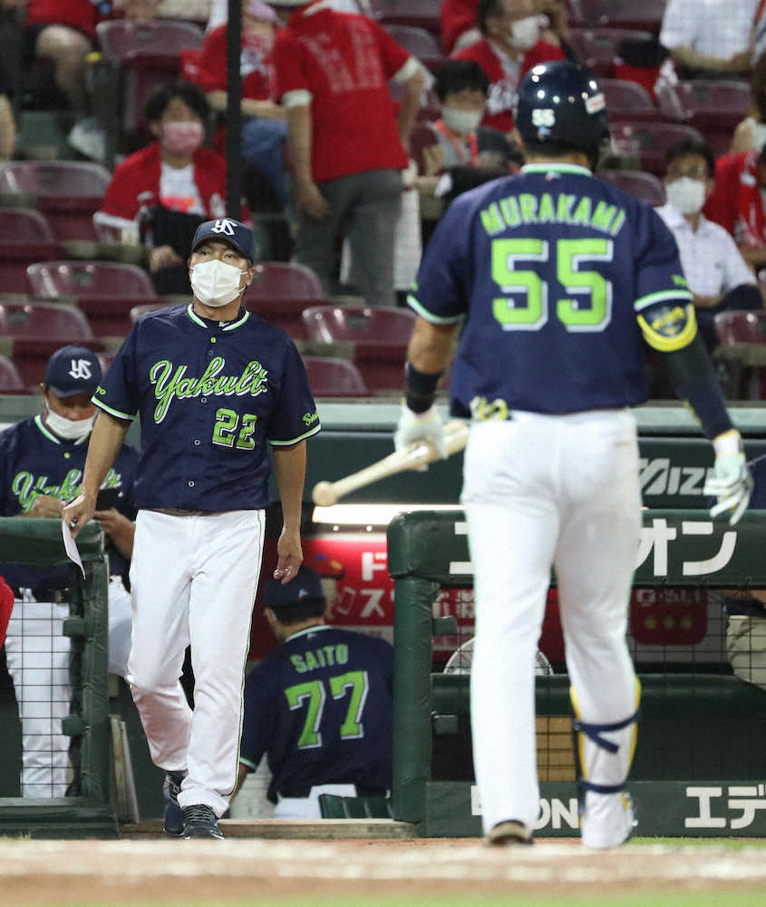 【画像・写真】高津監督　449日ぶり首位から4戦3敗に「疲れが出ている」　5失点KOの新人・吉田喜は来週“追試”