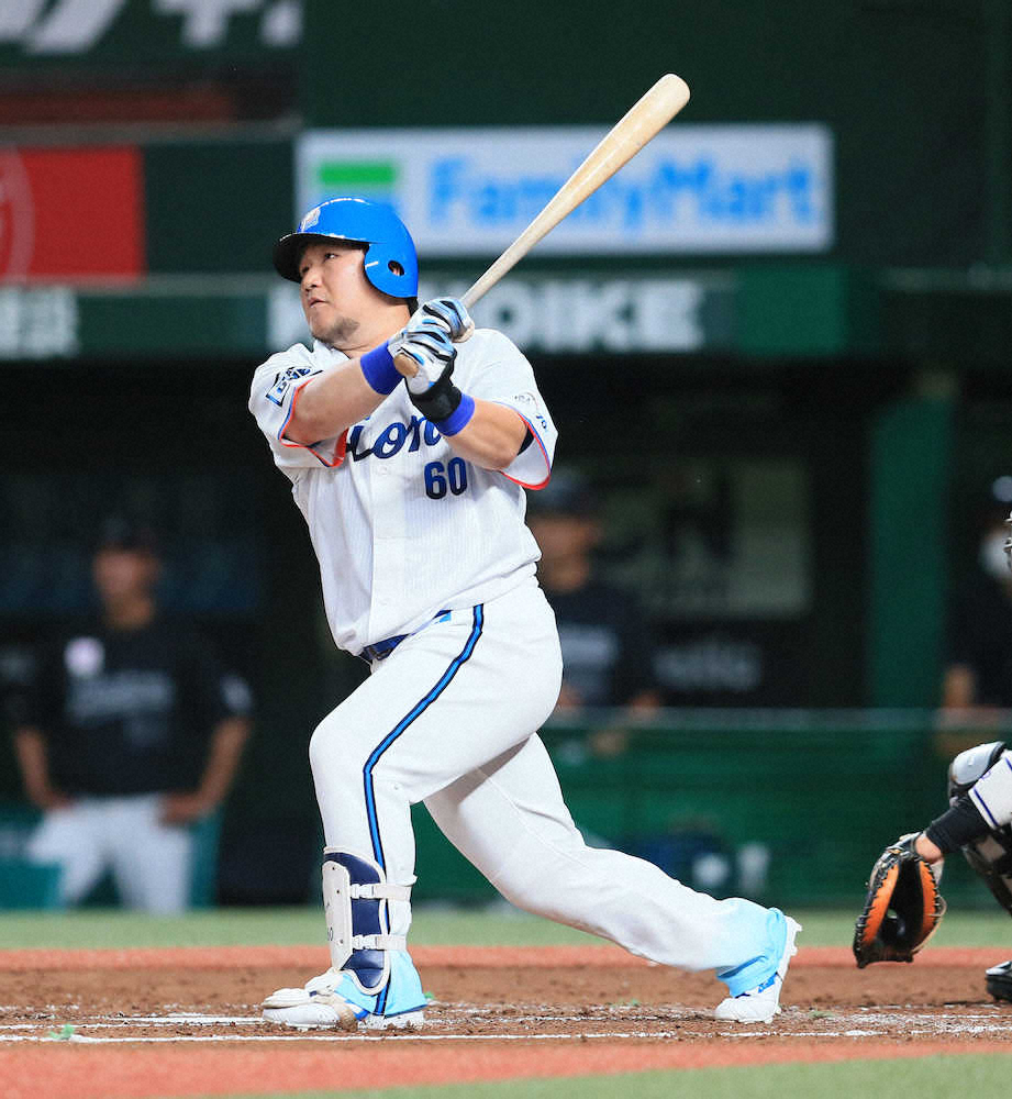 【画像・写真】西武・中村　おかわり4号!本拠200本に王手「お客さんが入った中で打てて凄くうれしかった」