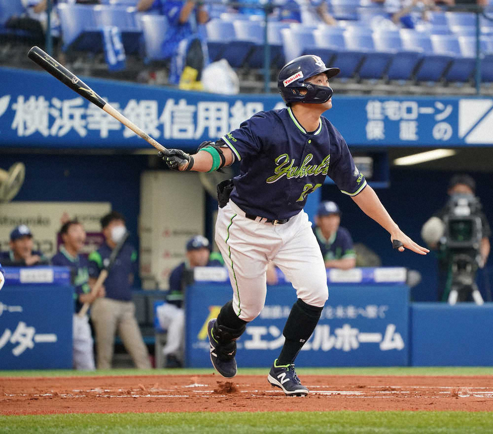 【画像・写真】ヤクルト・青木　2年ぶりの4打点マーク！5号＆逆転打「格別だった」