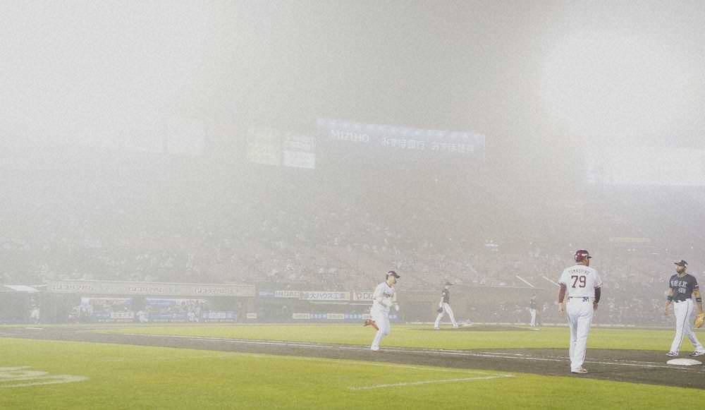【画像・写真】楽天“もやもや”濃霧コールド負け…球界20年ぶり珍事、指揮官も表情曇らせる