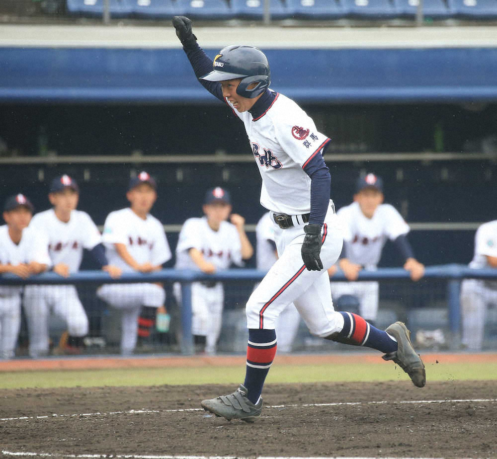 【画像・写真】3年生2人の藤岡北　難病抱える能勢が執念走塁で零敗阻止、木村は笑顔「最後まで戦えた」