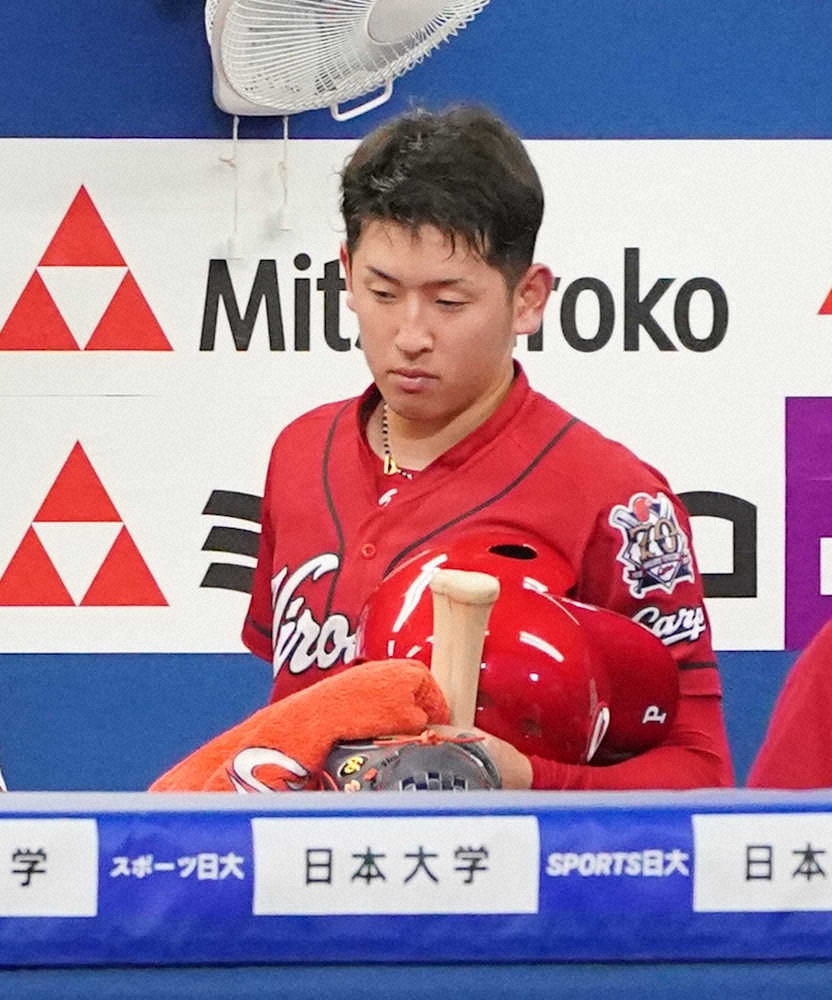 【画像・写真】広島・遠藤が2回5失点で降板　味方失策で先頭打者出塁、そこから3連打　最後に梶谷3ラン