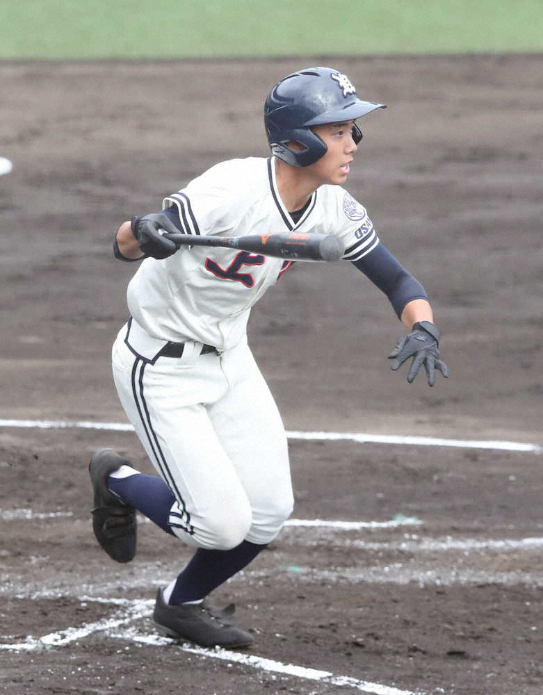上宮 塩路 年選抜準vメンバーの父の前で2安打2打点 甲子園の夢ついえたが 大阪で一番に スポニチ Sponichi Annex 野球
